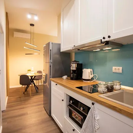 Luxe Romana Apartament
