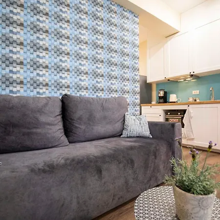 Luxe Romana *