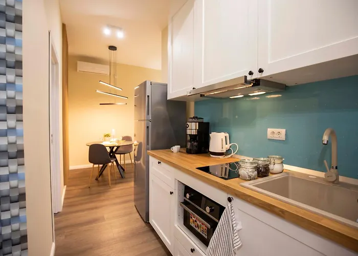 Luxe Romana Apartment