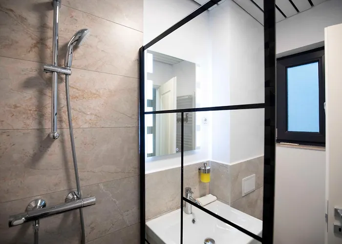 Luxe Romana Apartment