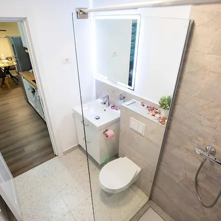 דירה Luxe Romana בוקרשט